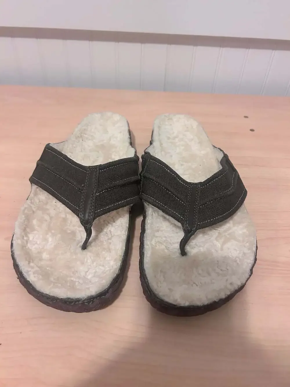 Patagonia Mens Fleece-Lined Thong Slippers